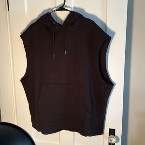 Black Sleeveless Athleta Sweatshirt